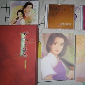 穿着紧身牛仔裤黑丝袜少妇三级片
