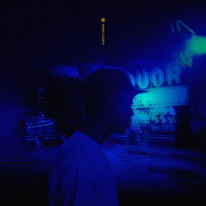 穿着紧身牛仔裤黑丝袜少妇三级片
