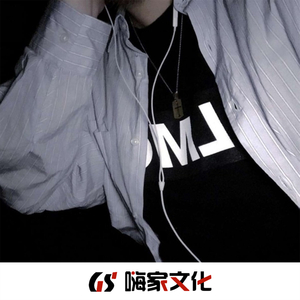 穿着紧身牛仔裤黑丝袜少妇三级片
